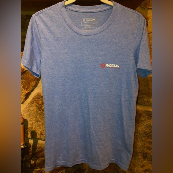 Magellan Outdoors Men’s Graphic Blue Tshirt Size Small - Picture 2 of 2
